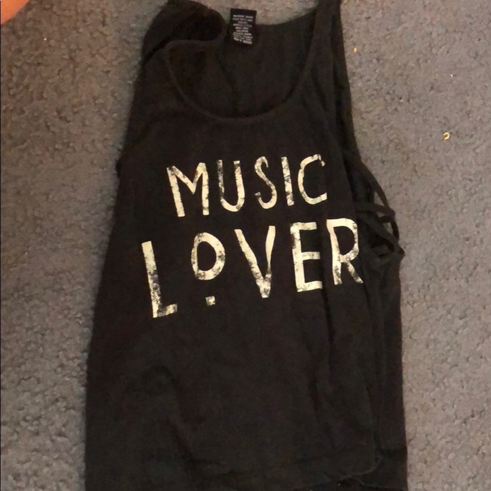 Medium cropped tank tops